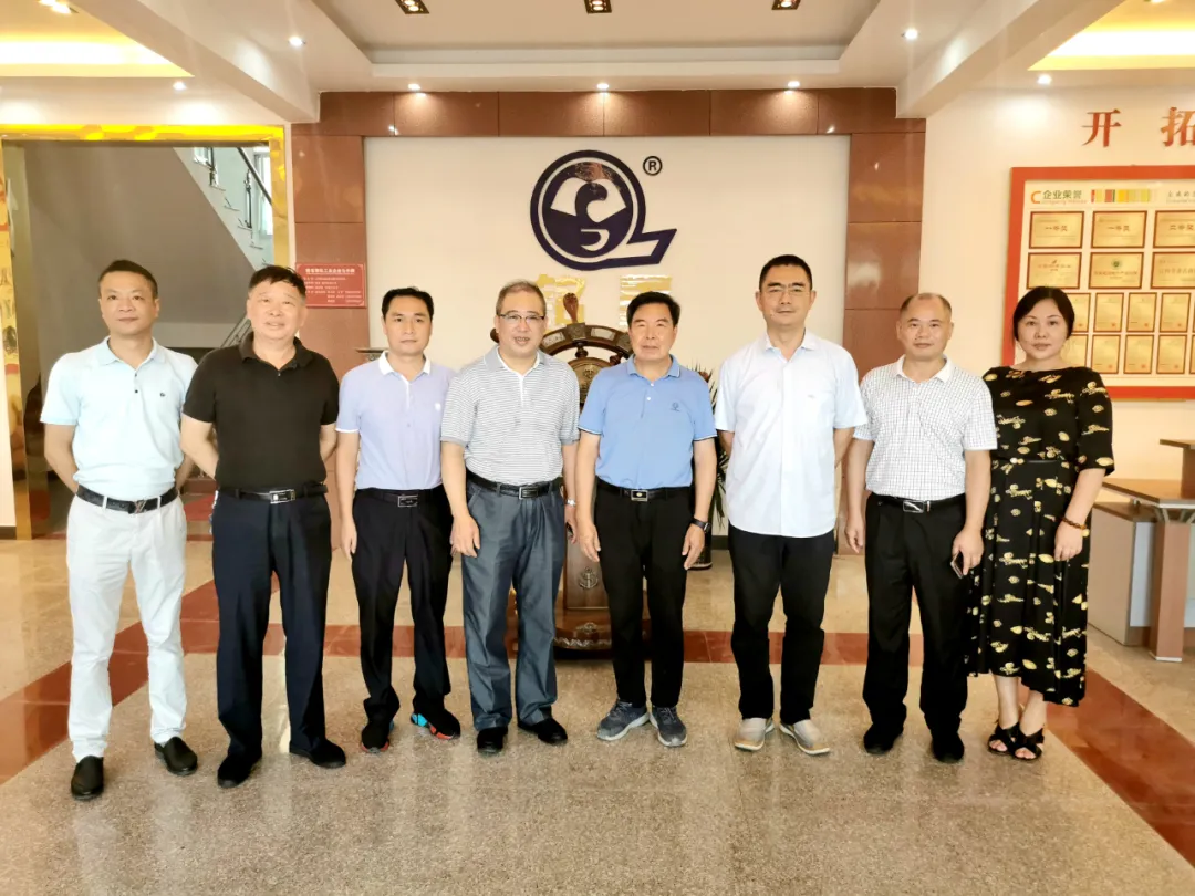 News Report: Business Leaders Visit Jiangxi Mingxin 